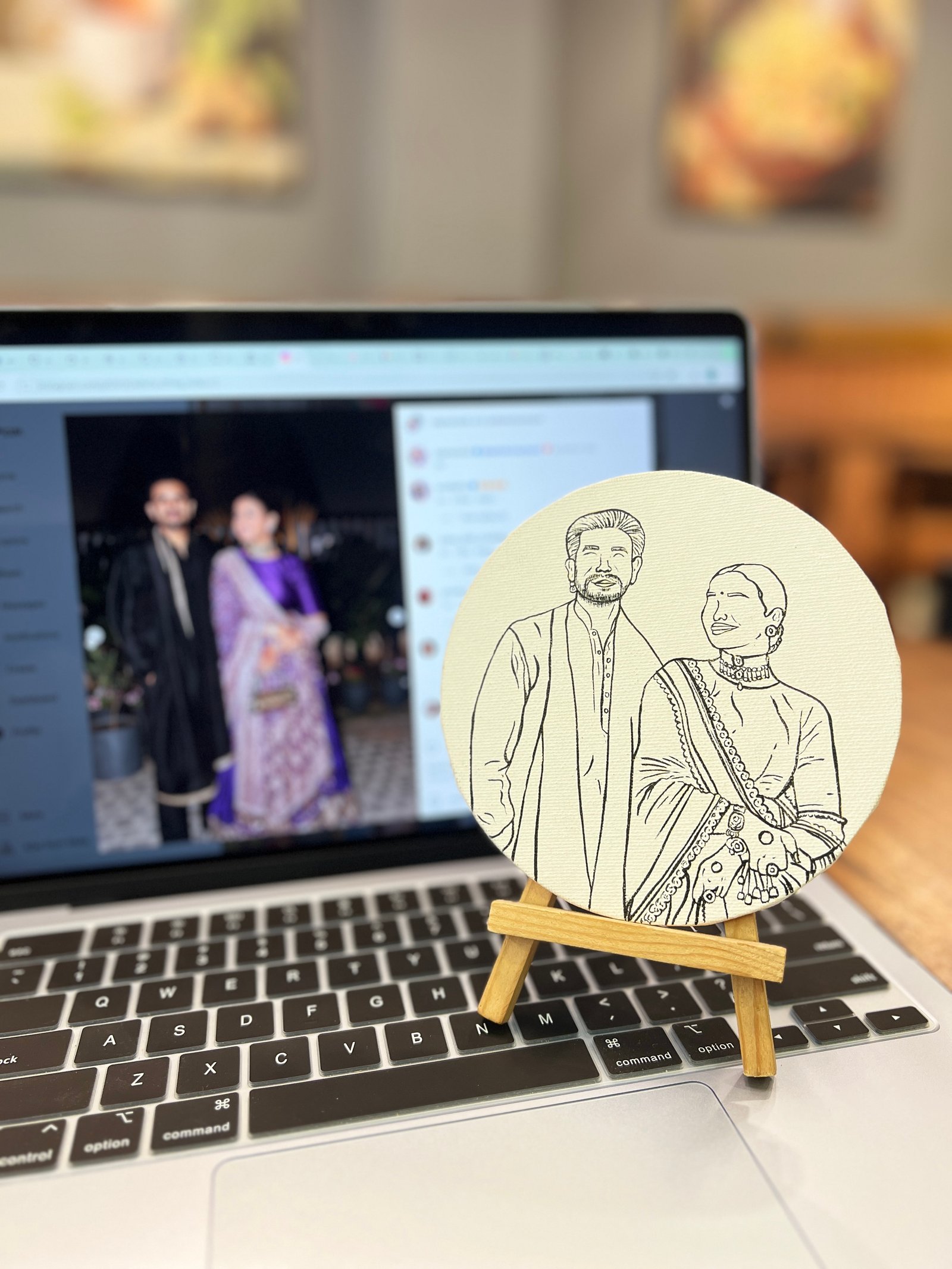 Karwan for Memories personalised line-art couple portrait keepsake